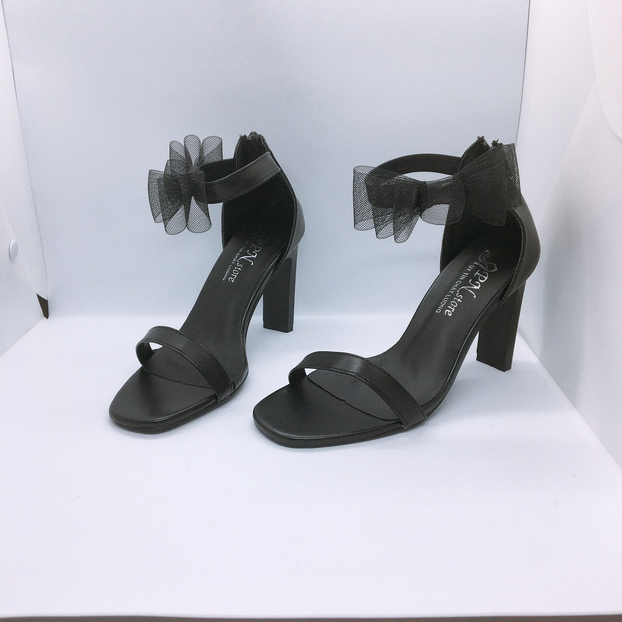 Giày sandal nữ cao gót 9p quay ngang nơ lưới phối cổ chân sành điệu - SD26