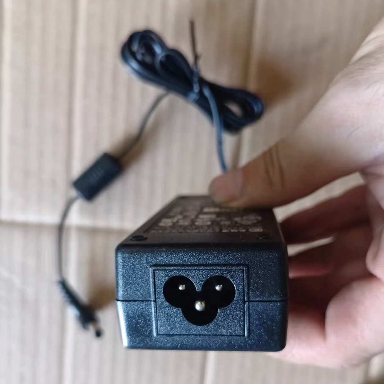 HOIOTO%2019V%201.58A%20AC%20DC%20Adapter%20ADS~40NP~19~1%2019030E%2030W%20Charger%20For%20Hp%2023ER%20DISPLAY%2022EP%2024F%20MONITOR%20Power%20Supply%20DC%205.5*2.5mm%20-%20Image%207