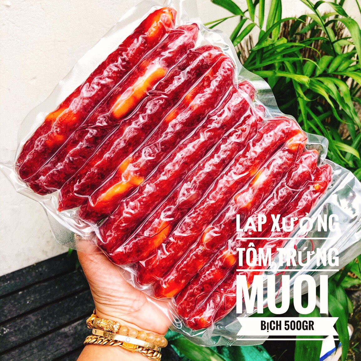 lạp xưởng tôm trứng muối  1kg