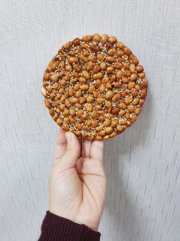 3 bịch kẹo đậu phộng 200gr mỗi bịch