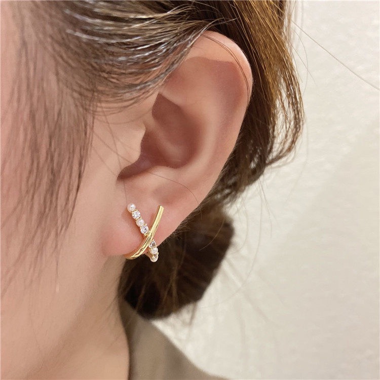 Bông tai, hoa tai hình chữ X gắn đá siêu dễ thương Her Jewelry H108