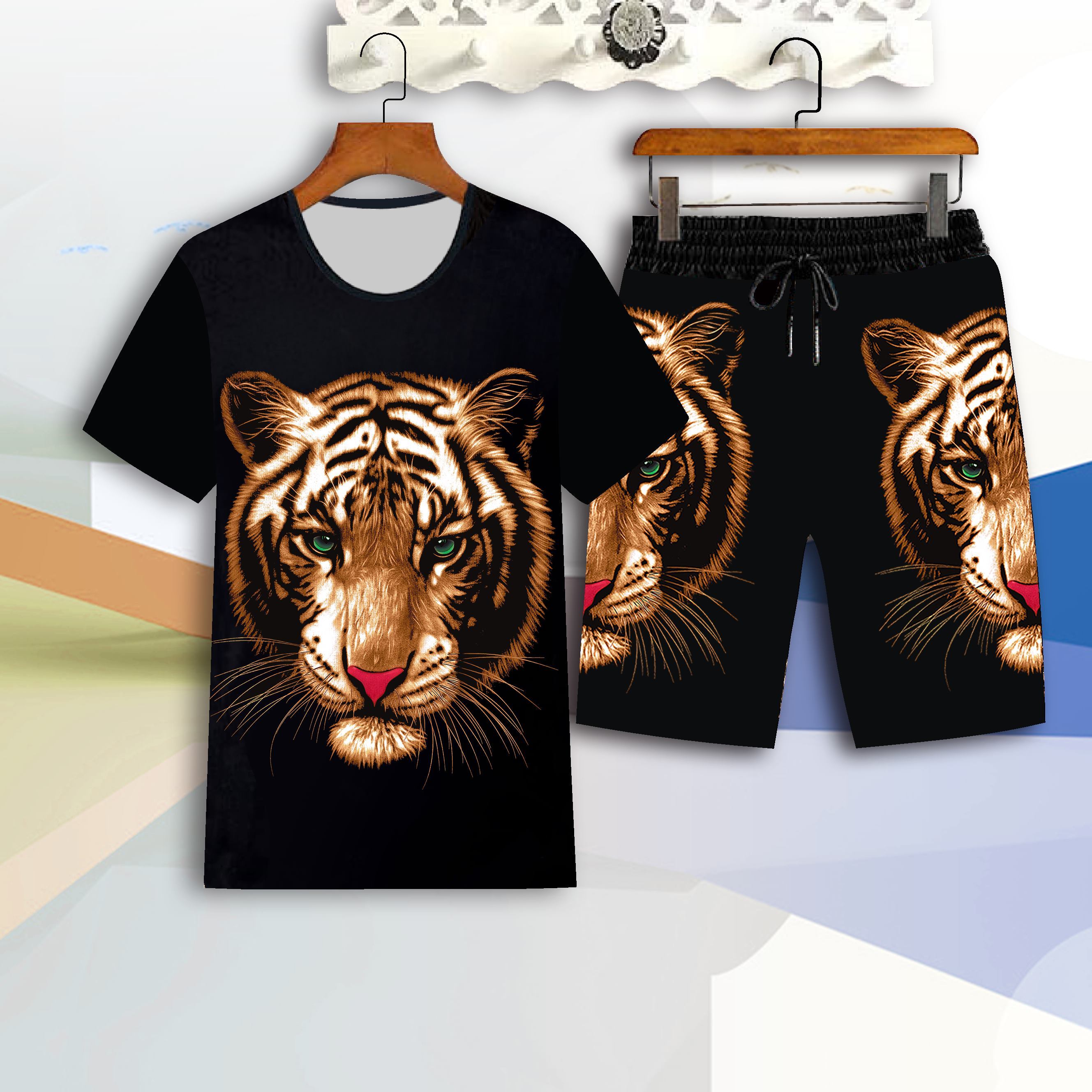 A Set of Men's Short Sleeved T-shirts with Loose and Trendy Clothing, Paired with A Handsome Summer Fashion Trend