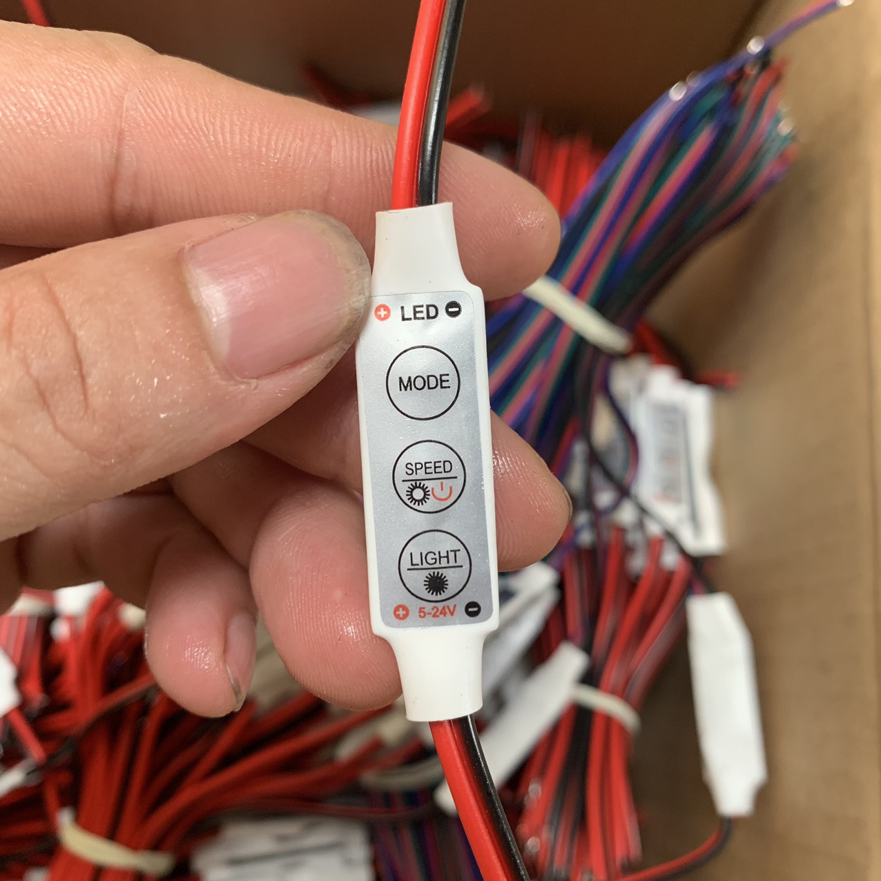 Mạch điều khiển đèn led 5-12v (sản phẩm mua kèm)