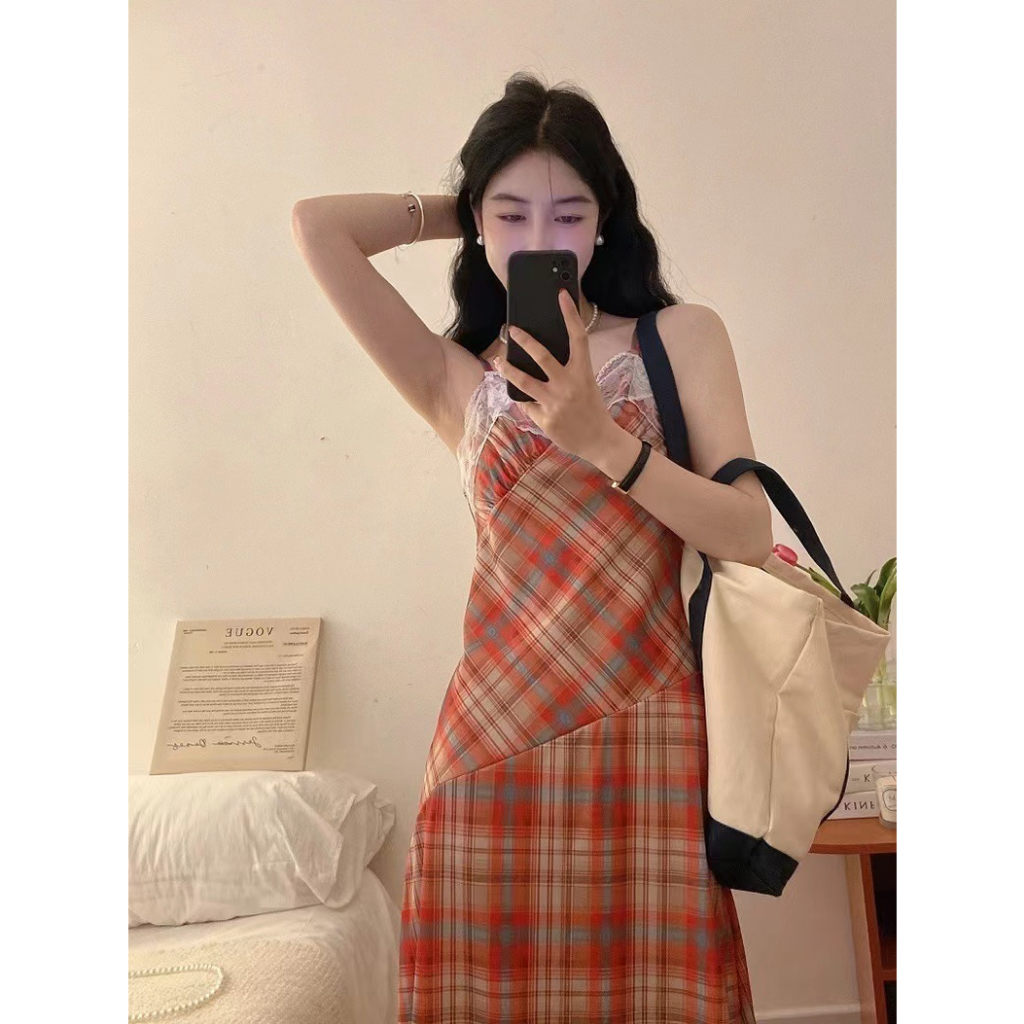 Đầm hai dây caro đỏ cực slayyy