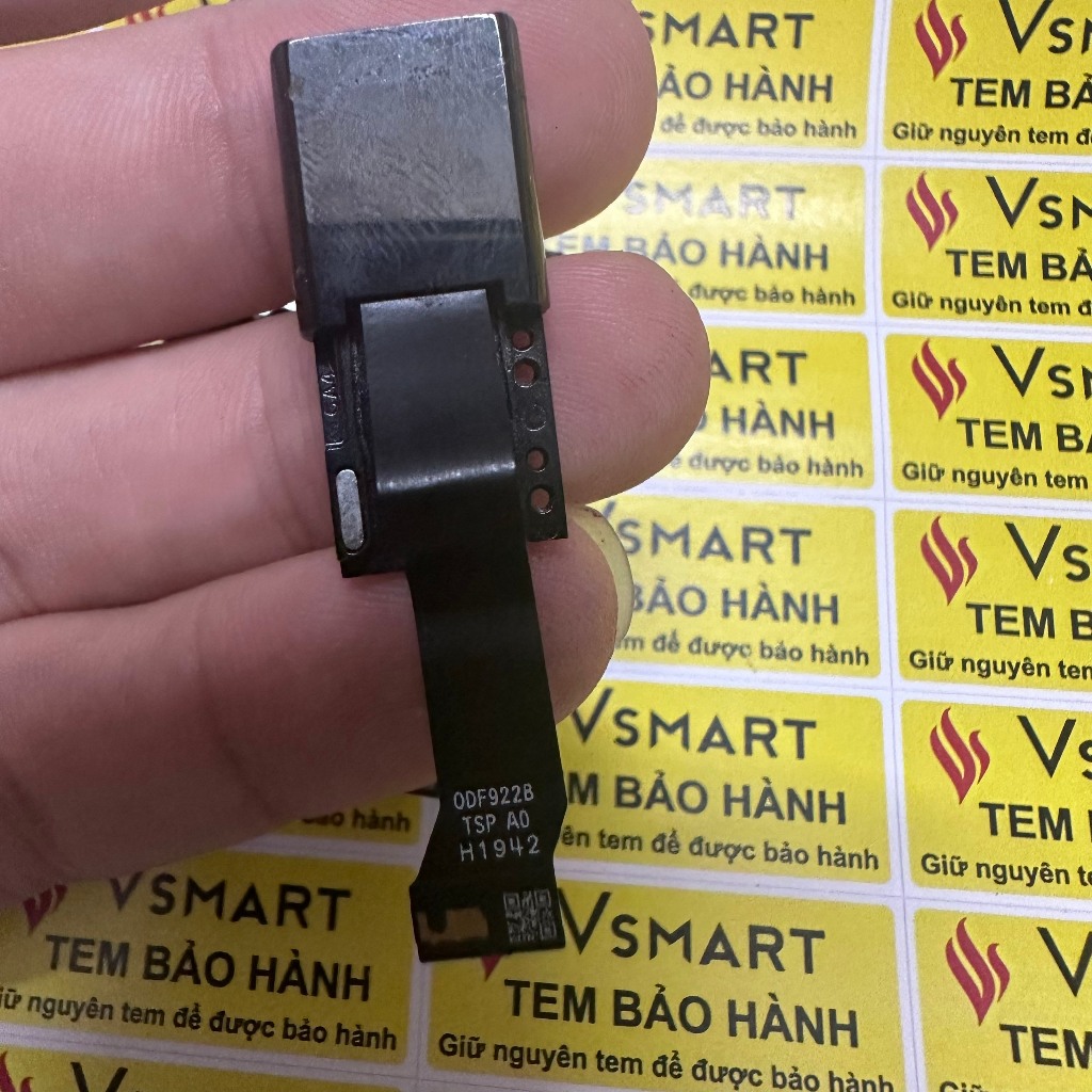 Camera trước Vsmart Active 3 - Bao test