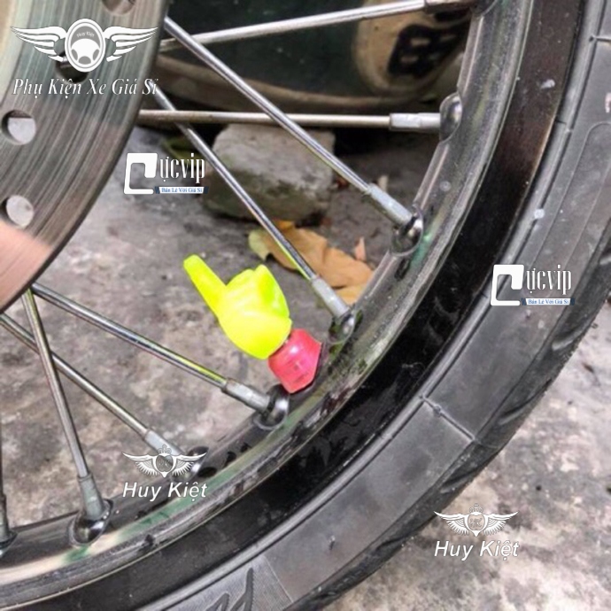 [HCM]Bộ 2 Nắp Chụp Van Vòi Xe Kiểu Ngón Tay MS1689 ( Mẫu Ngón Ngẫu Nhiên)