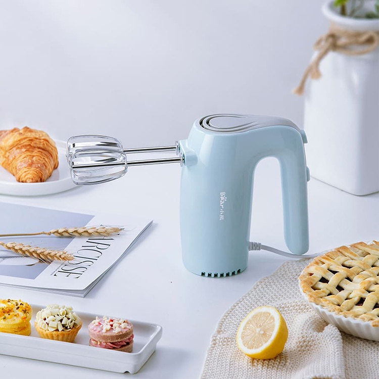 Máy đánh trứng trộn bột cầm tay xanh nhạt Bear
