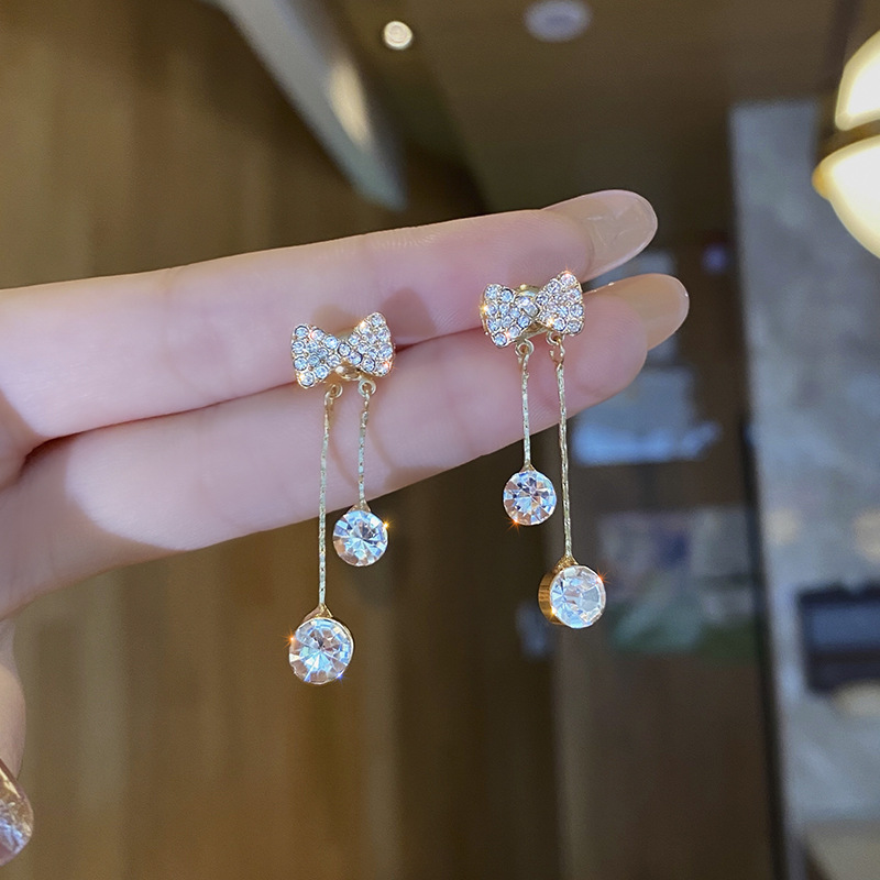 WHC Jewelry Khuyên Tai Đính Đá Zircon Tua Rua Dài Hình Nơ Sáng Bóng Khuyên Tai Phong Cách Xu Hướng Mới Nhất Cho Nữ