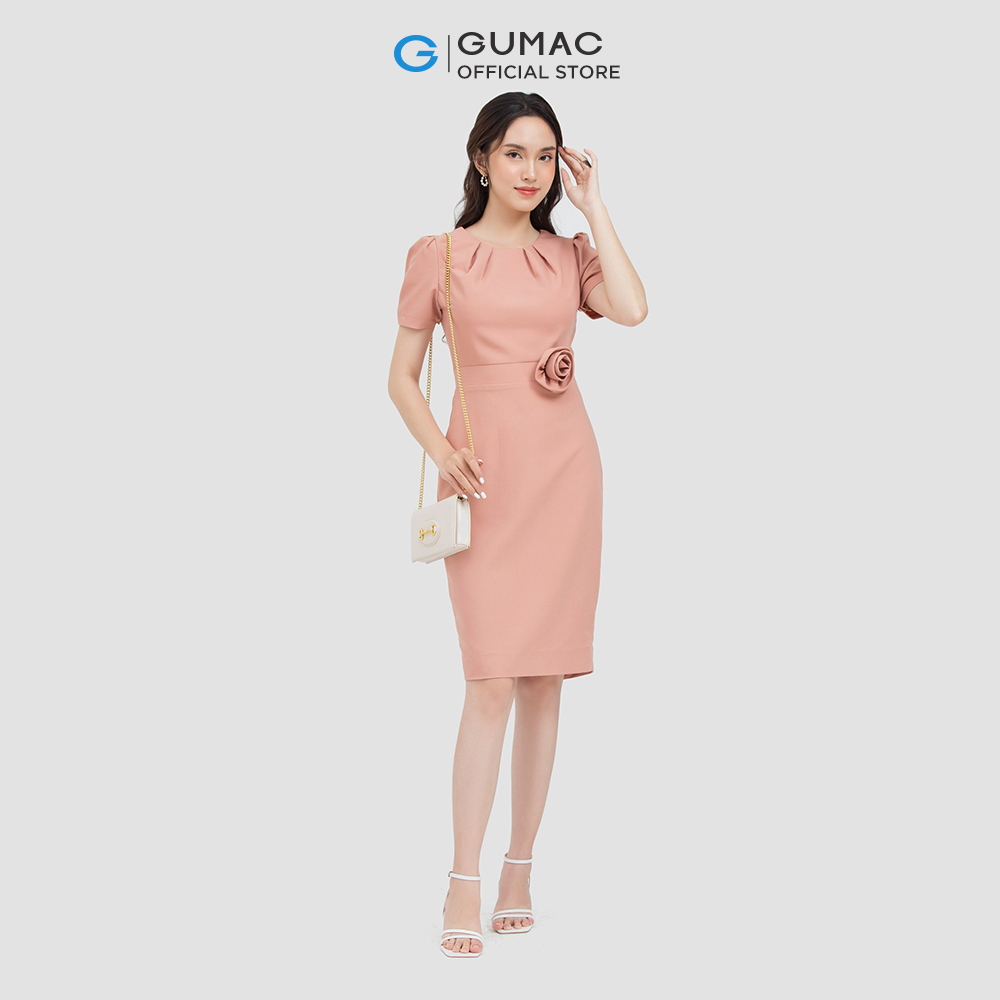 Đầm bút chì GUMAC DC06060 cổ xếp ly