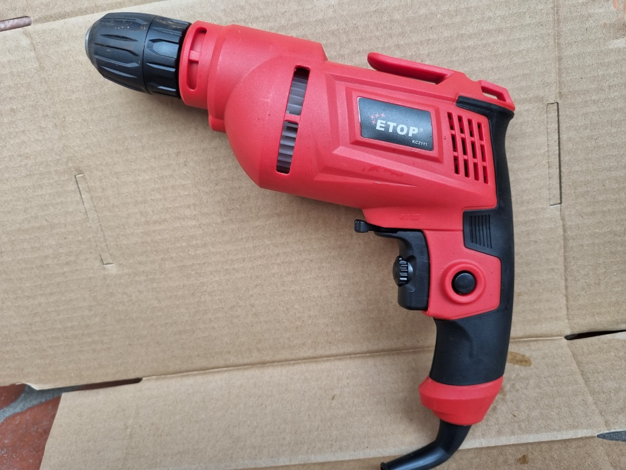 Máy khoan cầm tay 620w