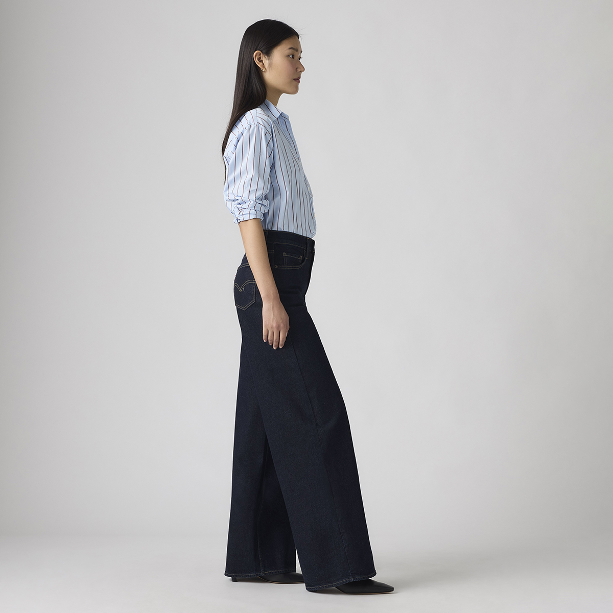 Levi's%C2%AE%20Women's%20728%20High-Rise%20Wide-Leg%20Jeans%20-%20Image%203