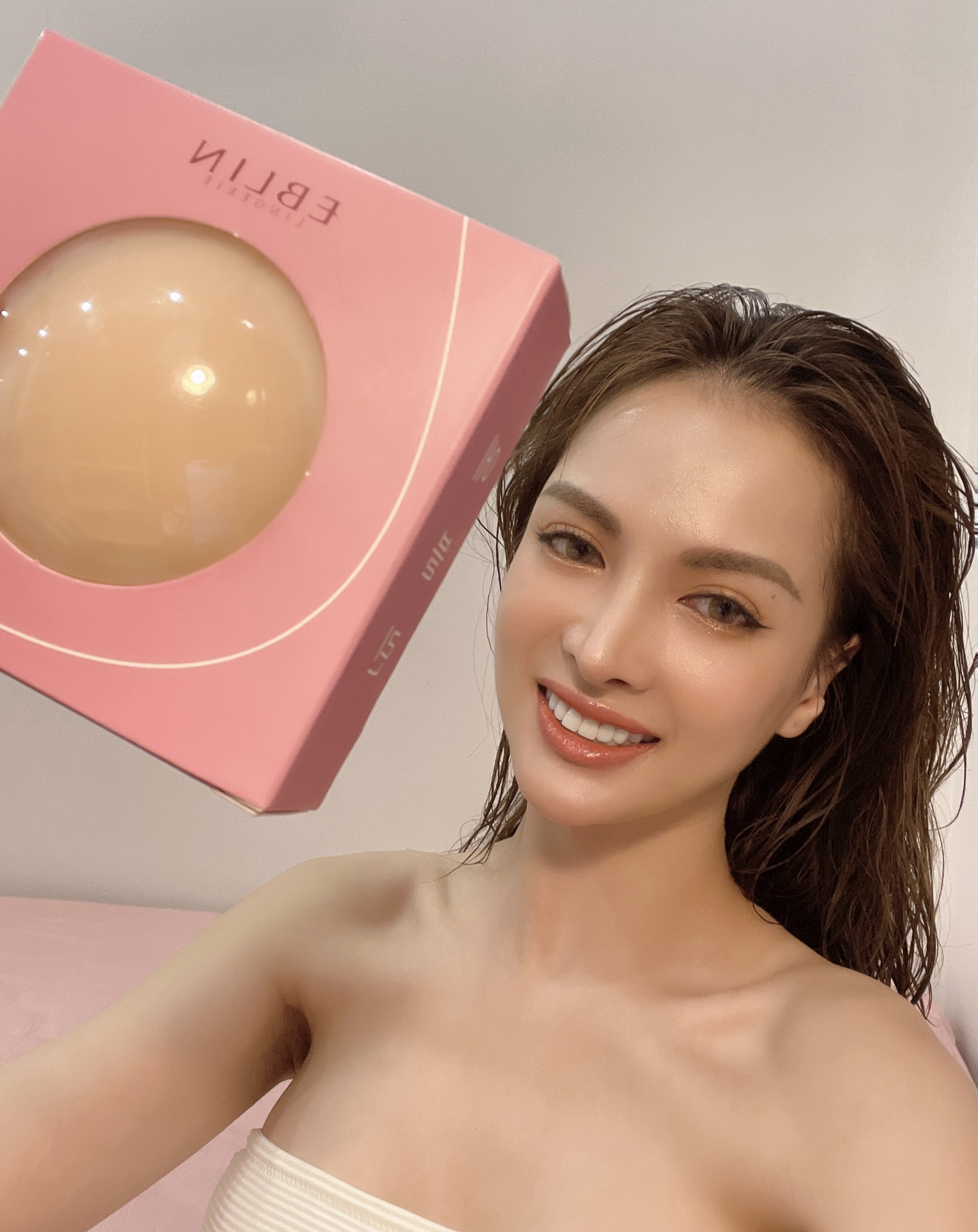 [ CÓ CHE TÊN SP ] Miếng dán ngực silicon nhiệt tự thân EBLIN dán ti siêu mỏng ôm khít