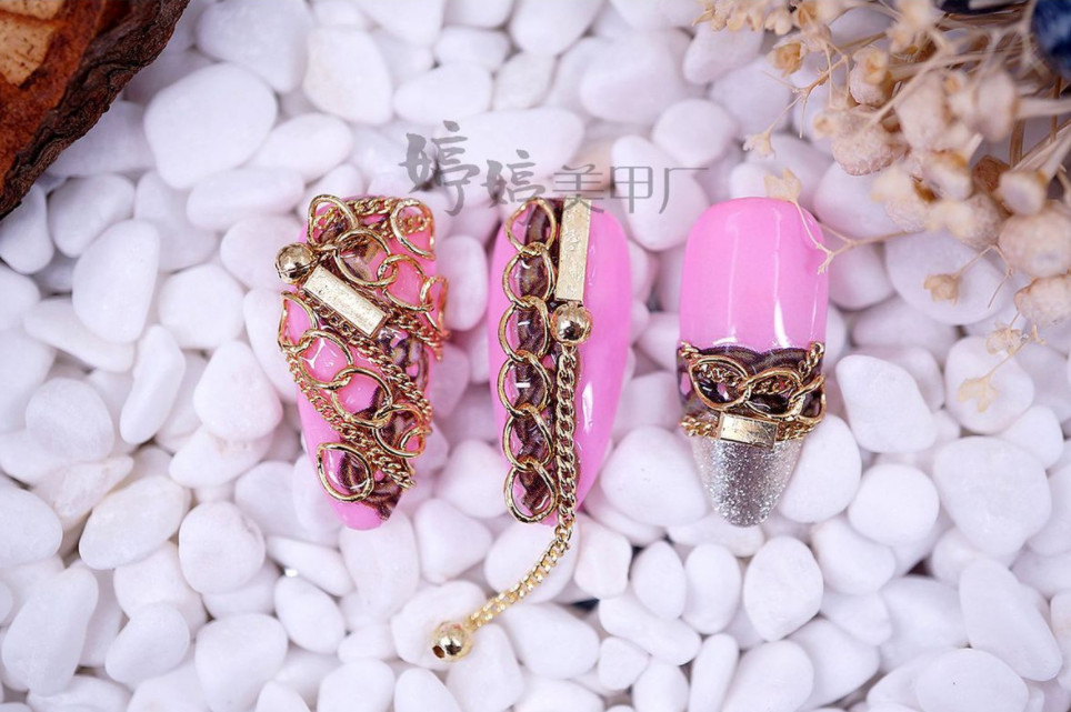 xích charm trang trí móng nail
