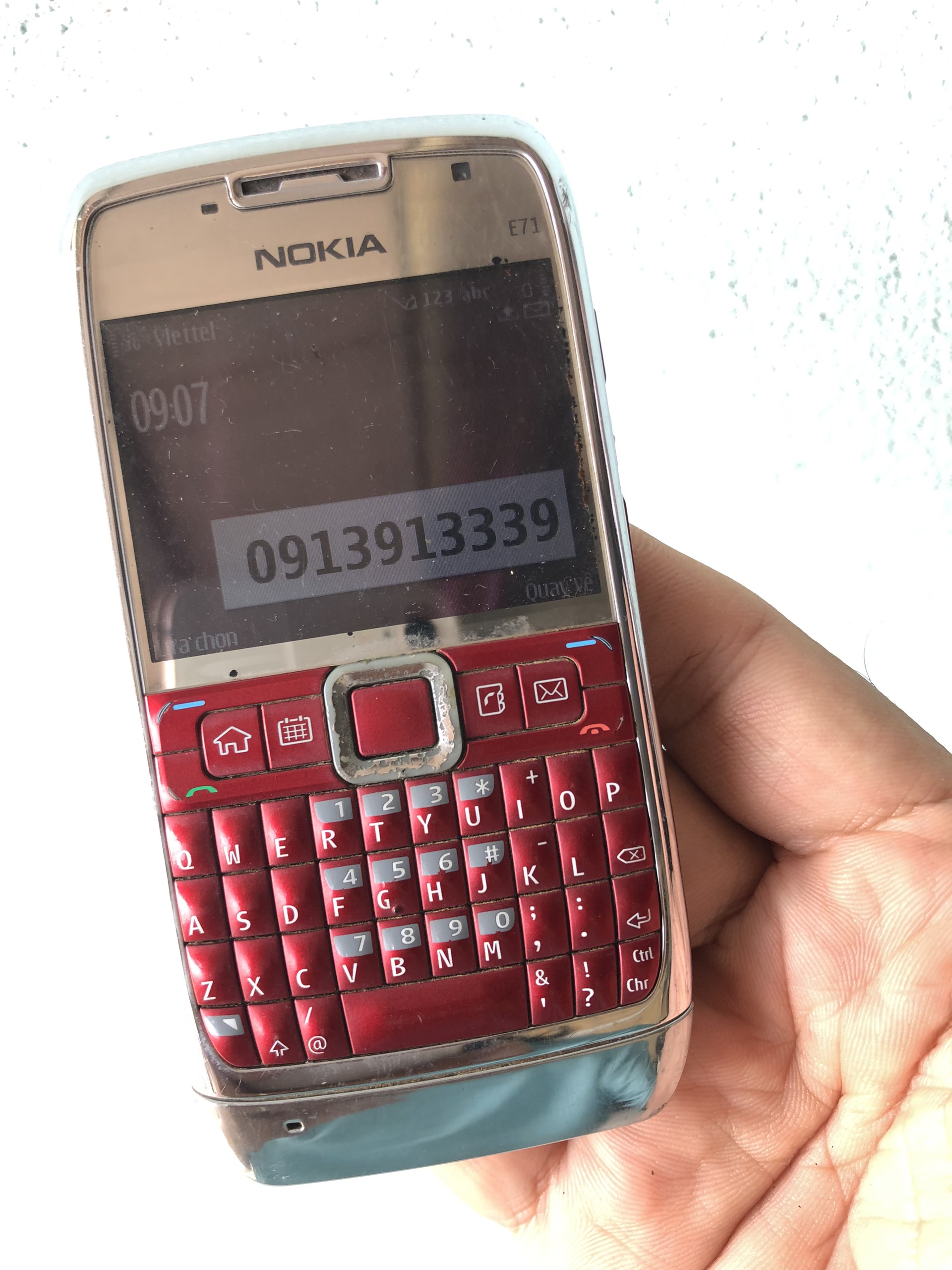 Nokia E71