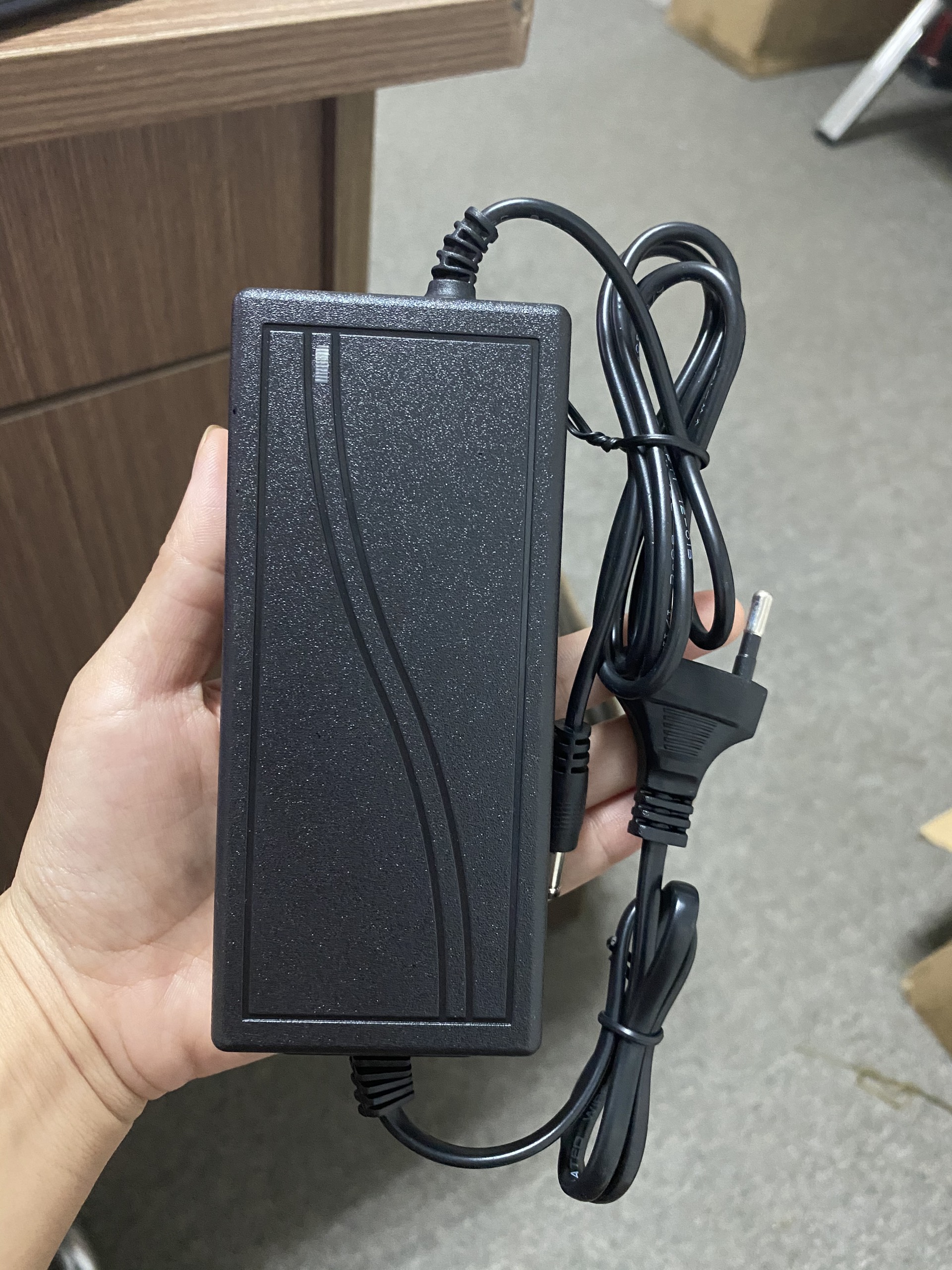 Bộ đổi nguồn 12V 5a Adapter 12v 5a