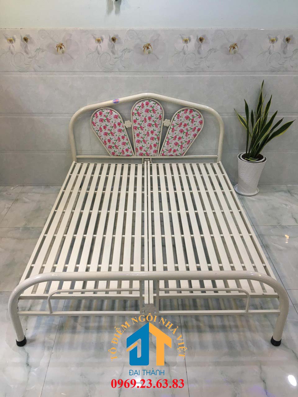 Giường  sắt kích thước ngang 1M8 dài 2M – GS304 mẫu đơn giản, tiện dụng, dễ dàng tháo ráp di chuyển.