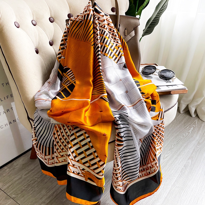 Khăn choàng lụa satin in họa tiết thời trang kích thước 90*180cm
