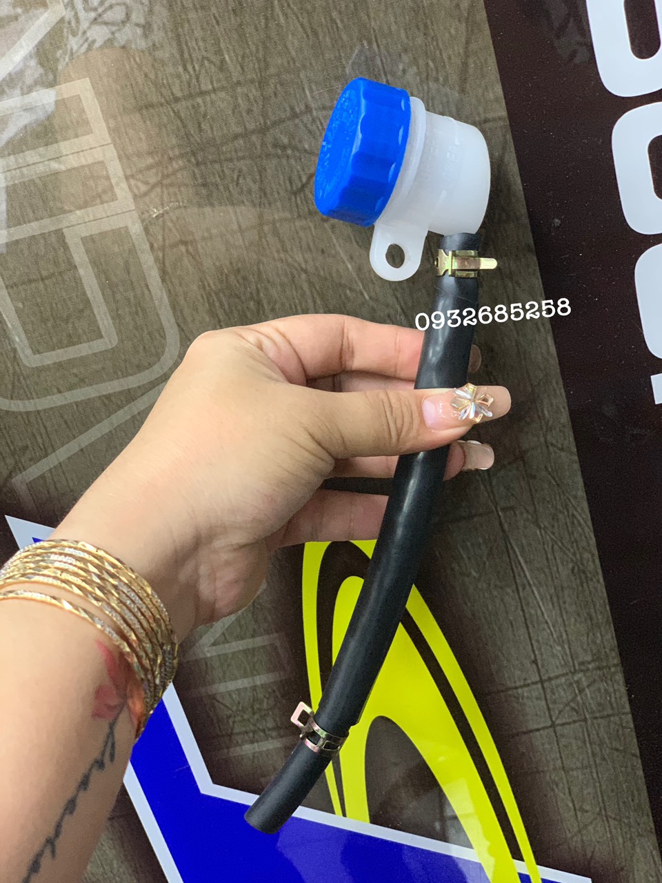 Bình dầu ben đạp Yaz nắp xanh ( có ống) - Yaz125