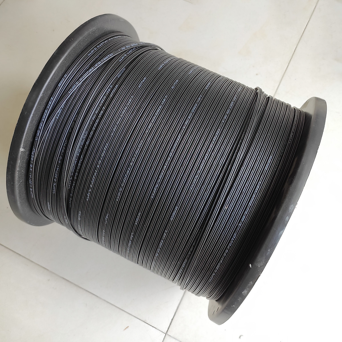 Cuộn 500m Dây Cáp Quang 1FO Sợi Cáp Dẹt