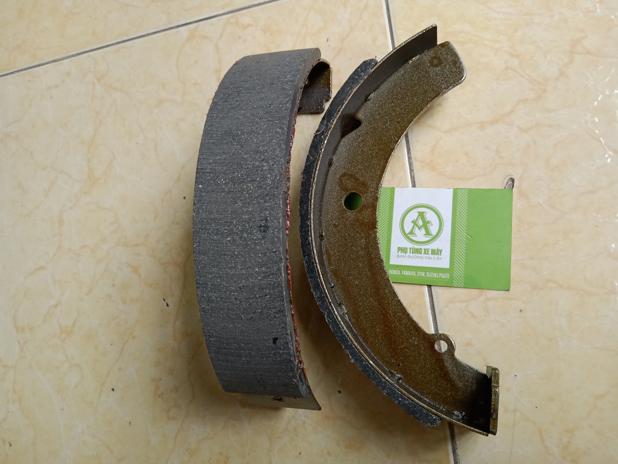 Cặp Bố Thắng ( Má Thắng ) sau Xe Ba Gác Vuông