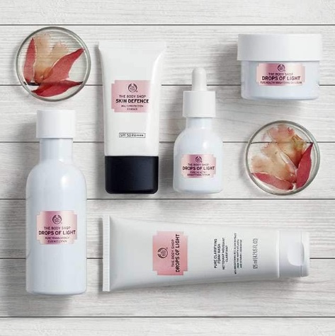 drops of light moisturizer