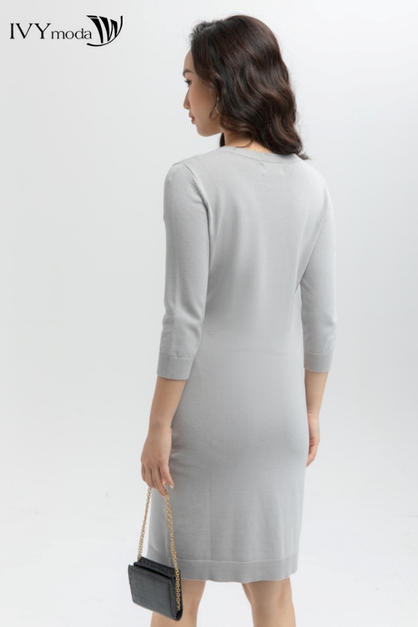 Đầm len body cổ tim IVY moda MS 42P0176