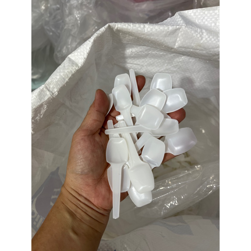 100 muỗng , thìa múc sữa chua