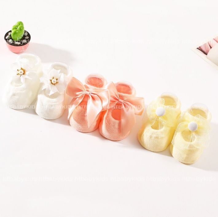 [ HOT ] Tất Tiểu Thư Cho Bé Gái Sơ Sinh