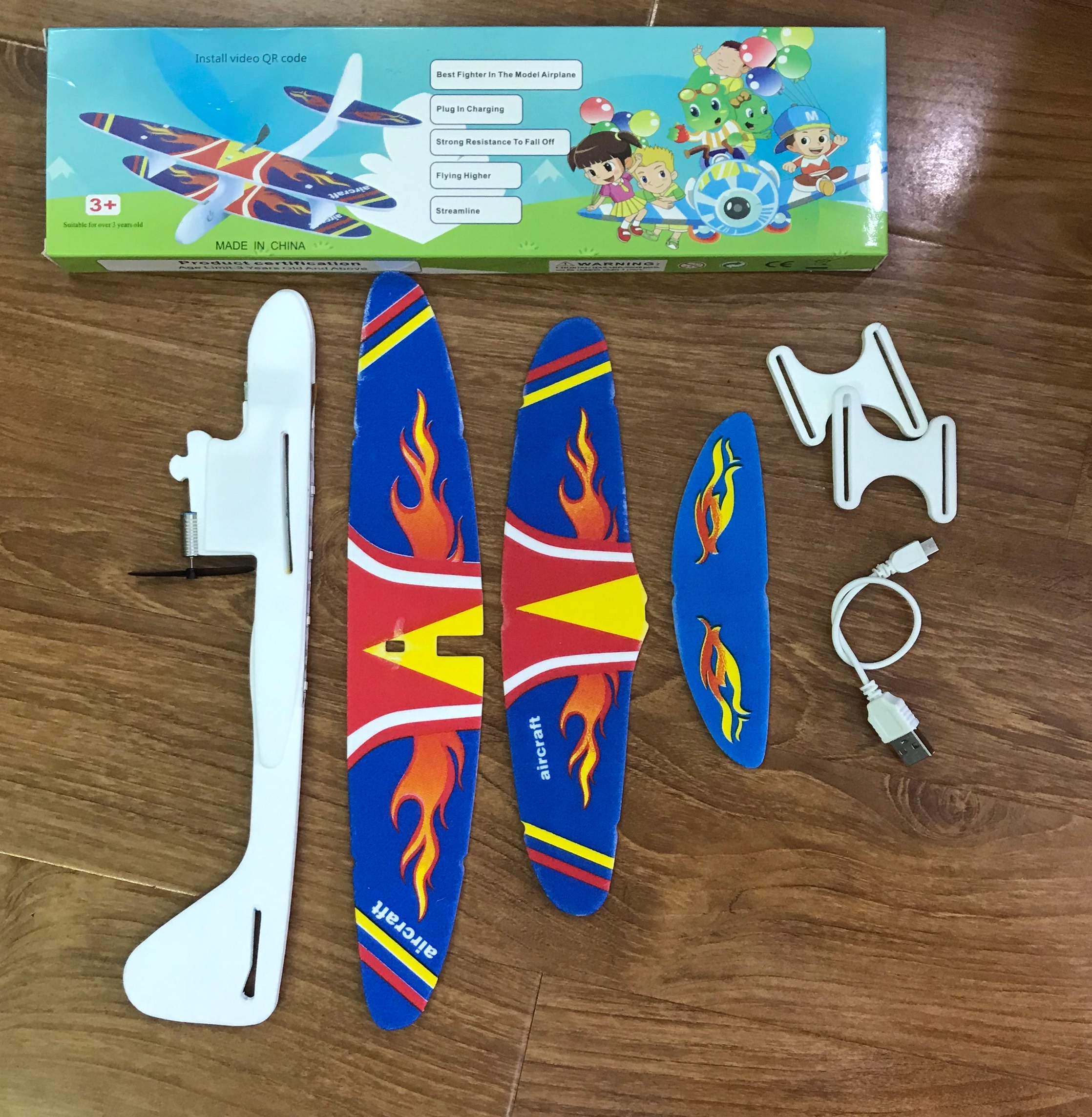 Máy bay xốp - Máy bay xốp động cơ