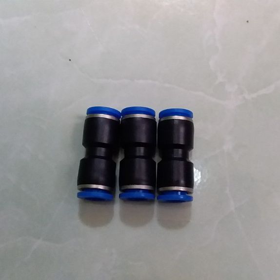 set 2 cái Nối Ống Phun Sương 8mm