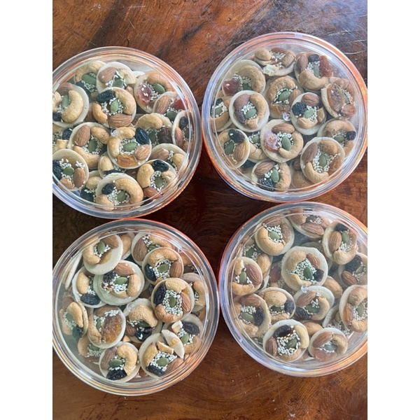 Bánh Mix hạt Điều, Hạt Nhân, bí xanh...