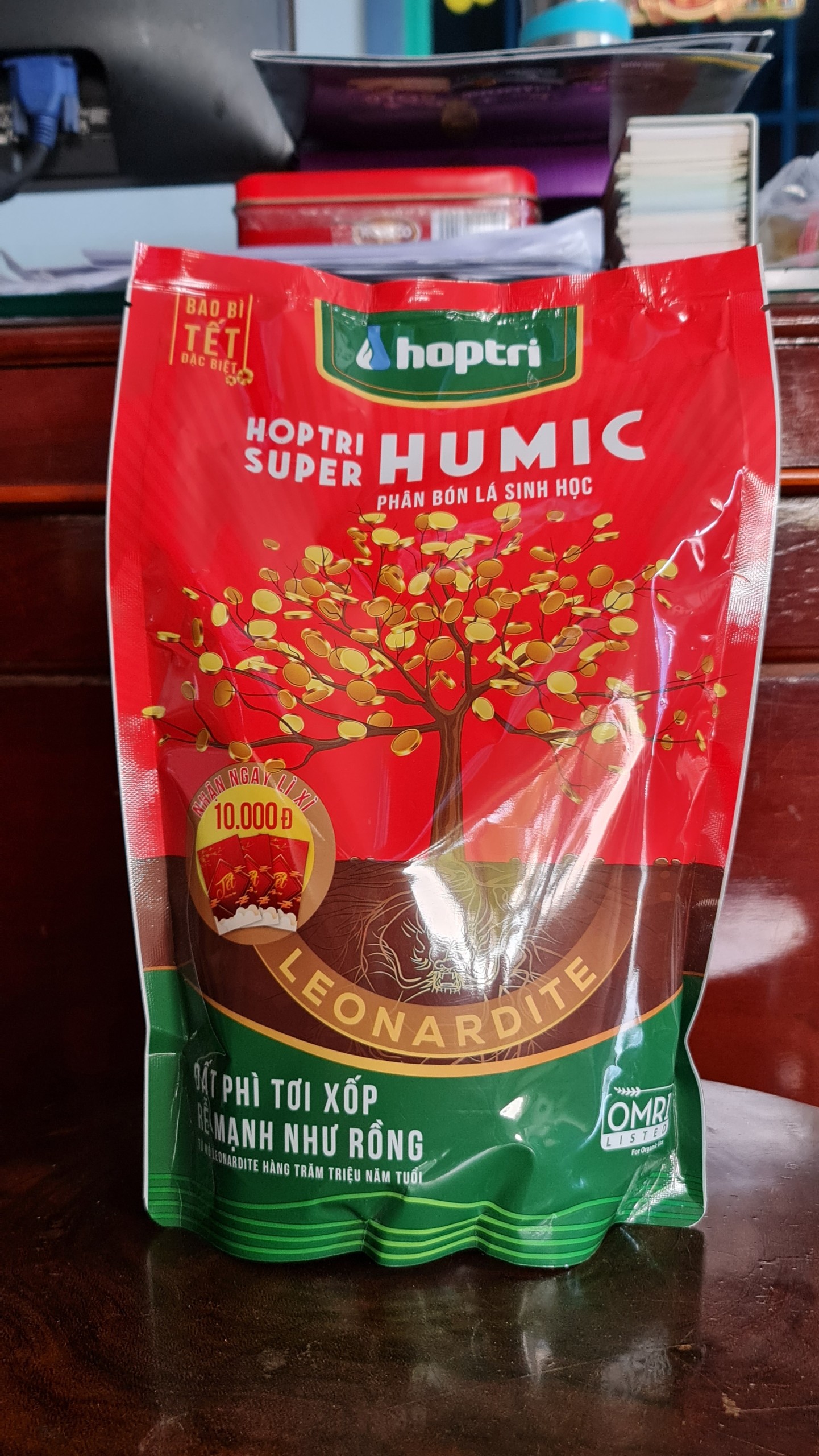 Super Humic - 1 Kg ( phân bón) , hàng thường không lì xì