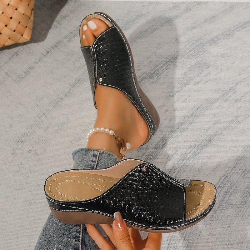 【Support-Cod】 Gold & Silver Wedge Sandals Women Summer Retro Clip-Toe Platform Thick Bottom Gladiator Shoes 43Plus.