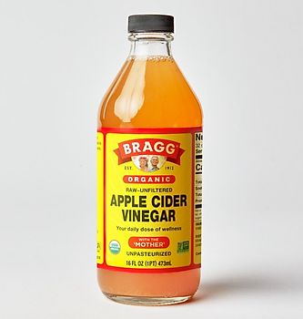 Giấm táo hữu cơ chứa giấm cái Bragg 473ml