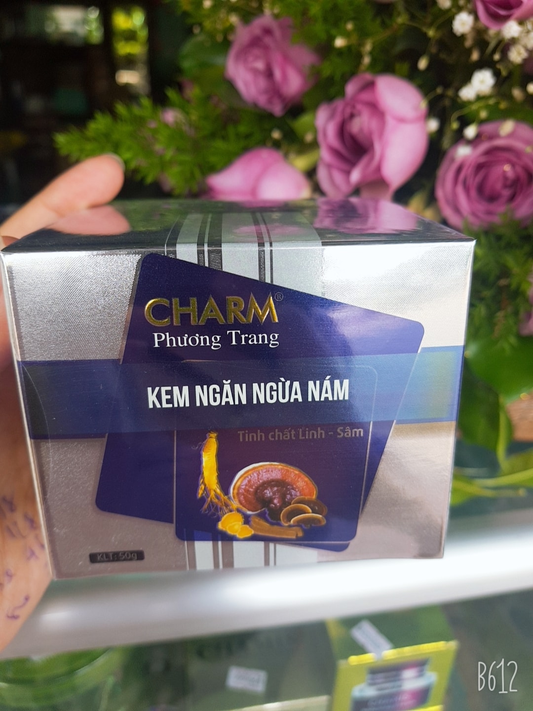 Kem dưỡng trắng da Charm Nhân sâm và Linh Chi 50g