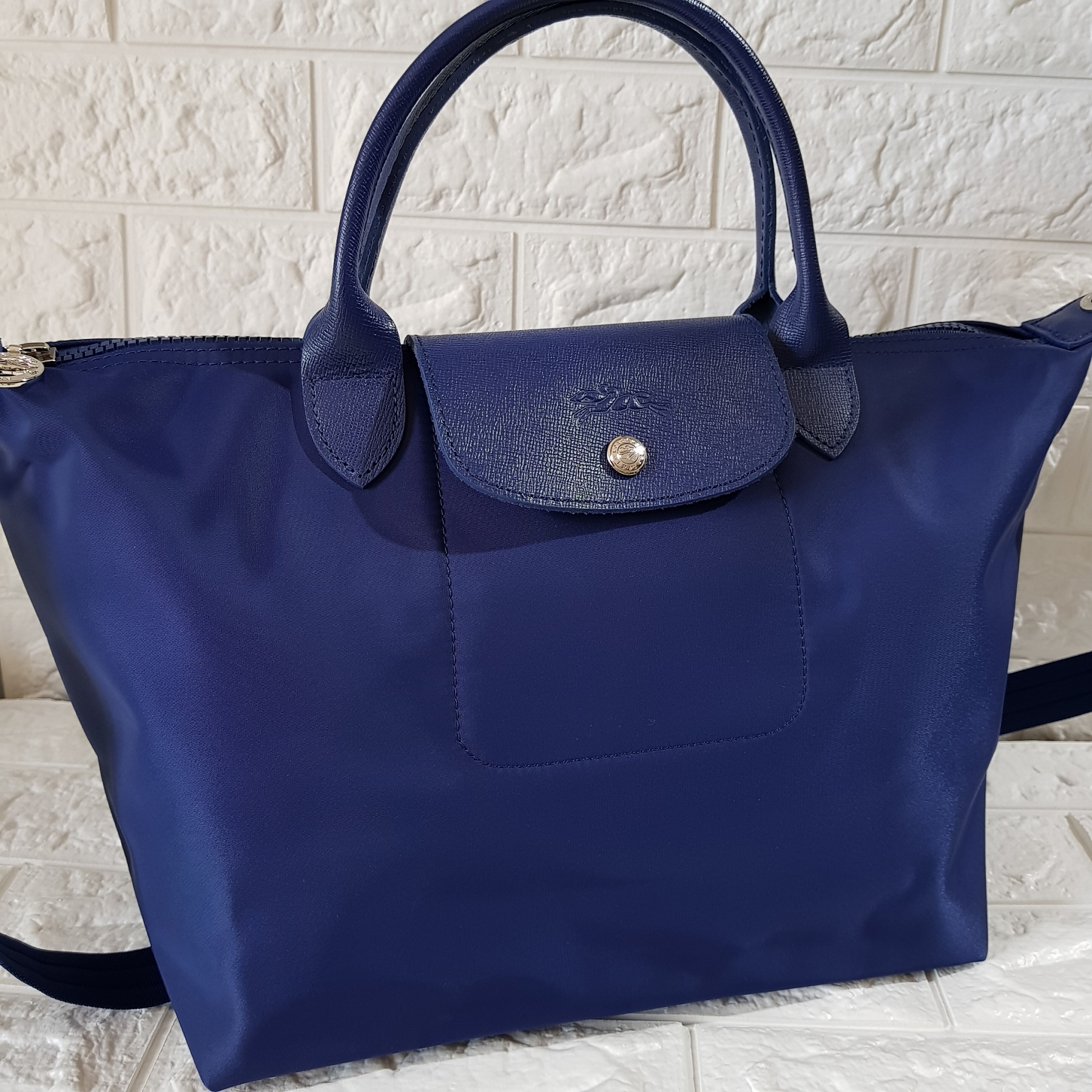 Longchamp Le Pliage Neo Medium Top Zip Nylon & Leather Camera Bag In Blue