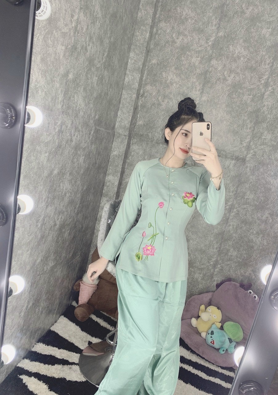 ÁO BÀ BA THÊU HOA SEN LỤA TƠ TẰM