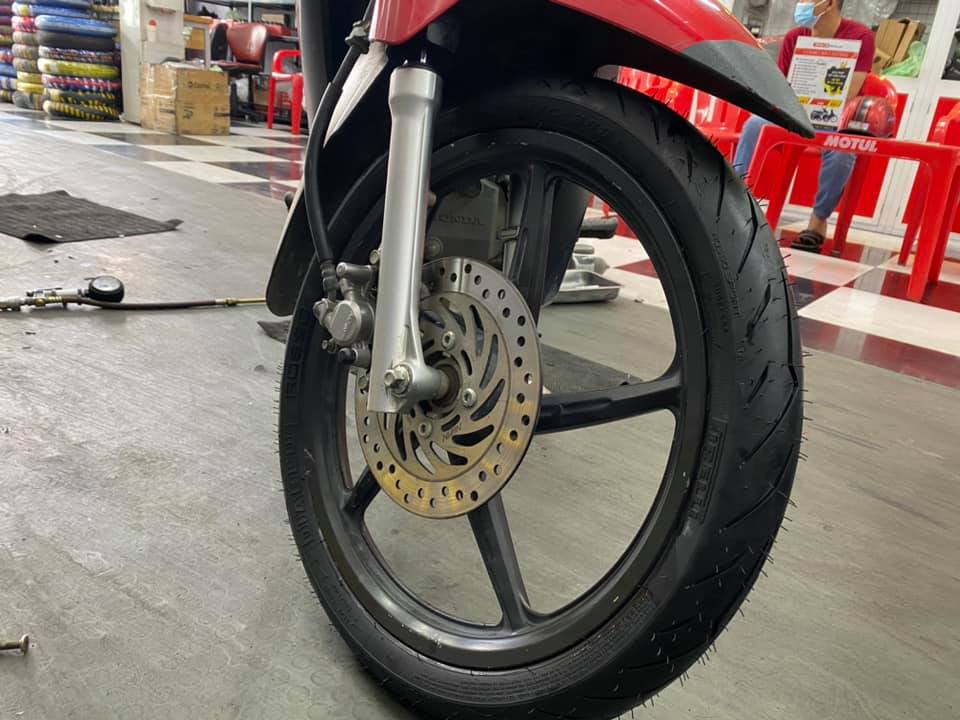 Vỏ Pirelli 70/90-17 Diablo Rosso Sport (150022)