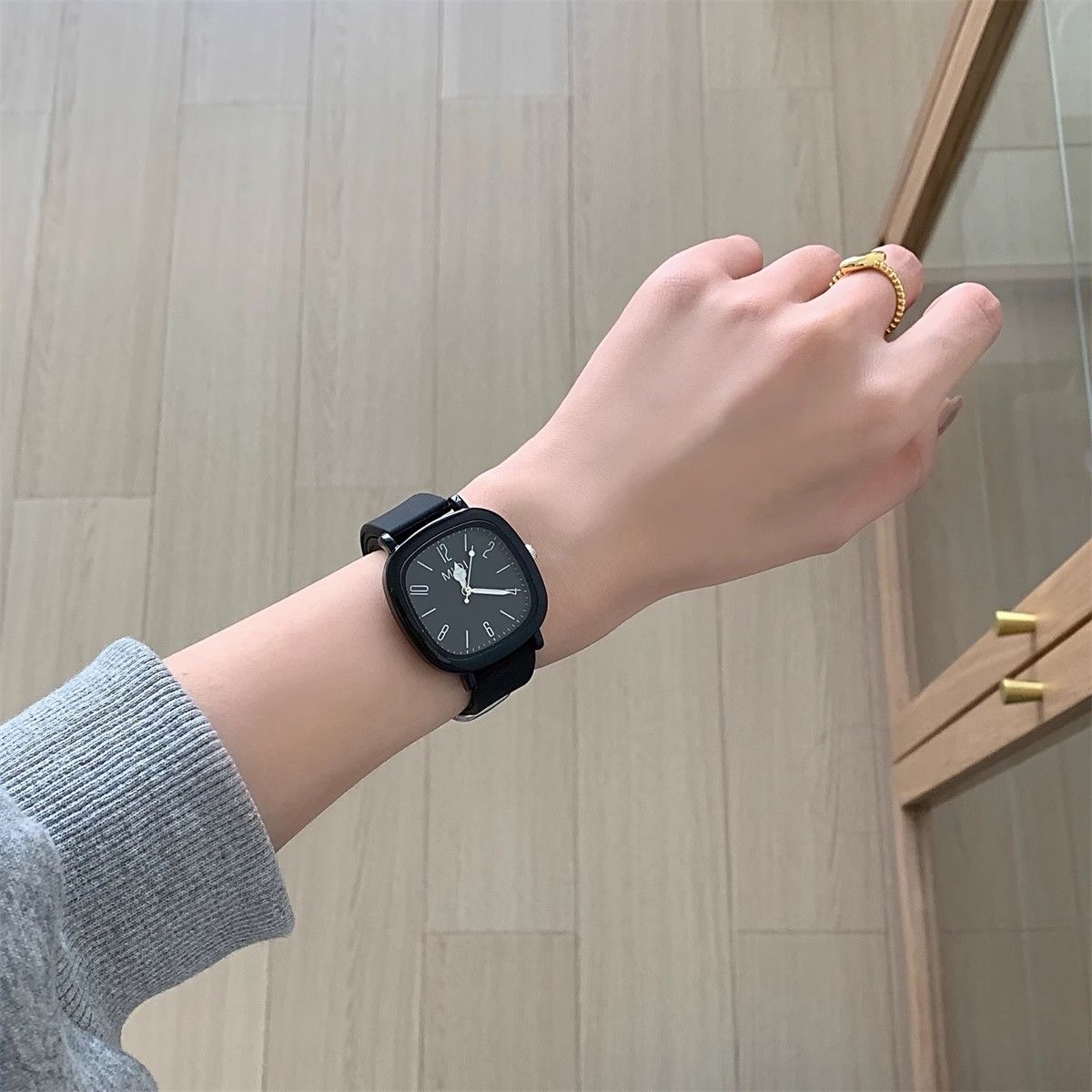 %E3%80%90Hot%E3%80%91Korean%20Academic%20Style%20Women's%20Watch%20for%20Exams%20-%202024%20New%20Arrival%20for%20High%20School%20and%20Middle%20School%20Students%20-%20Stylish%20Waterproof%20Women's%20Wristwatch%20-%20Image%204