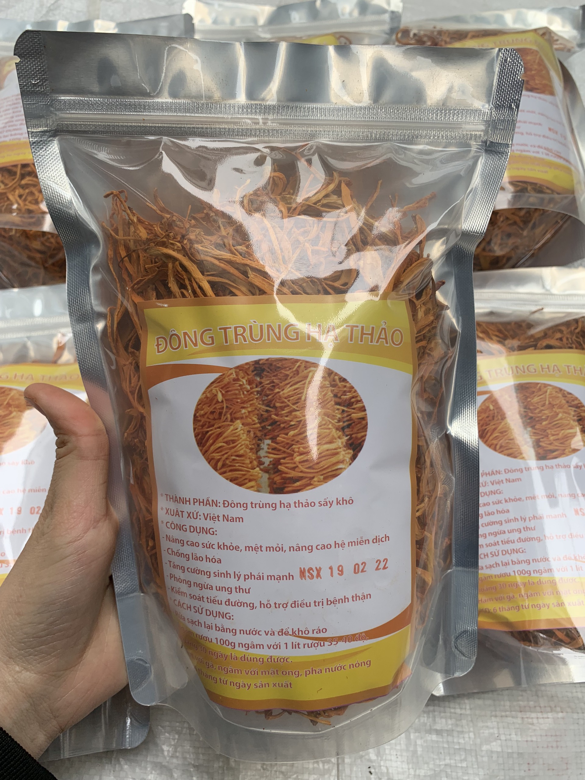 Nấm đông trùng hạ thảo (01 -1kg) đông trùng hạ thảo khô đông trùng sấy khô nấm đông trùng loại 1 hàng việt nam chất lượng thơm nức bồi bổ cơ thể