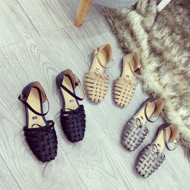 GIÀY SANDAL QUAI ĐAN RỌ ĐẾ THẤP CÓ NƠ
