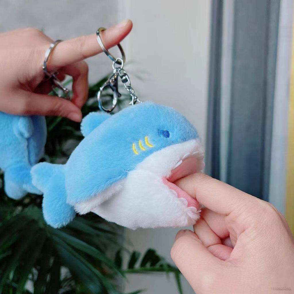 Móc khóa cá mập nhồi bông dễ thương