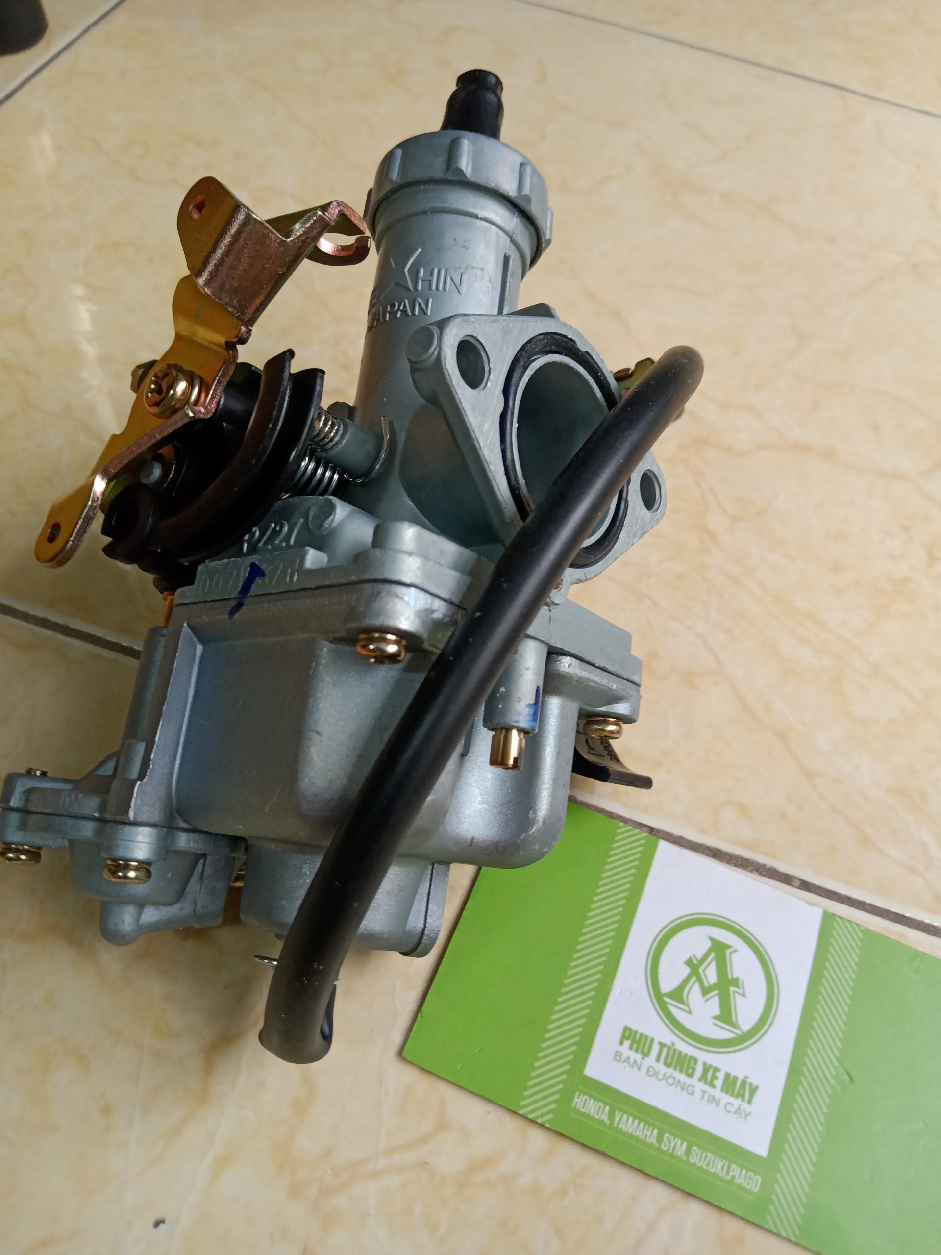 Bình xăng con xe ba bánh 175cc 2 ga ( hình chụp trực tiếp )