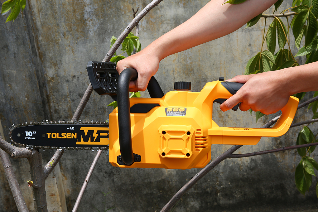 Tolsen 20V Li-Ion Cordless Chain Saw 87362 Lazada Singapore