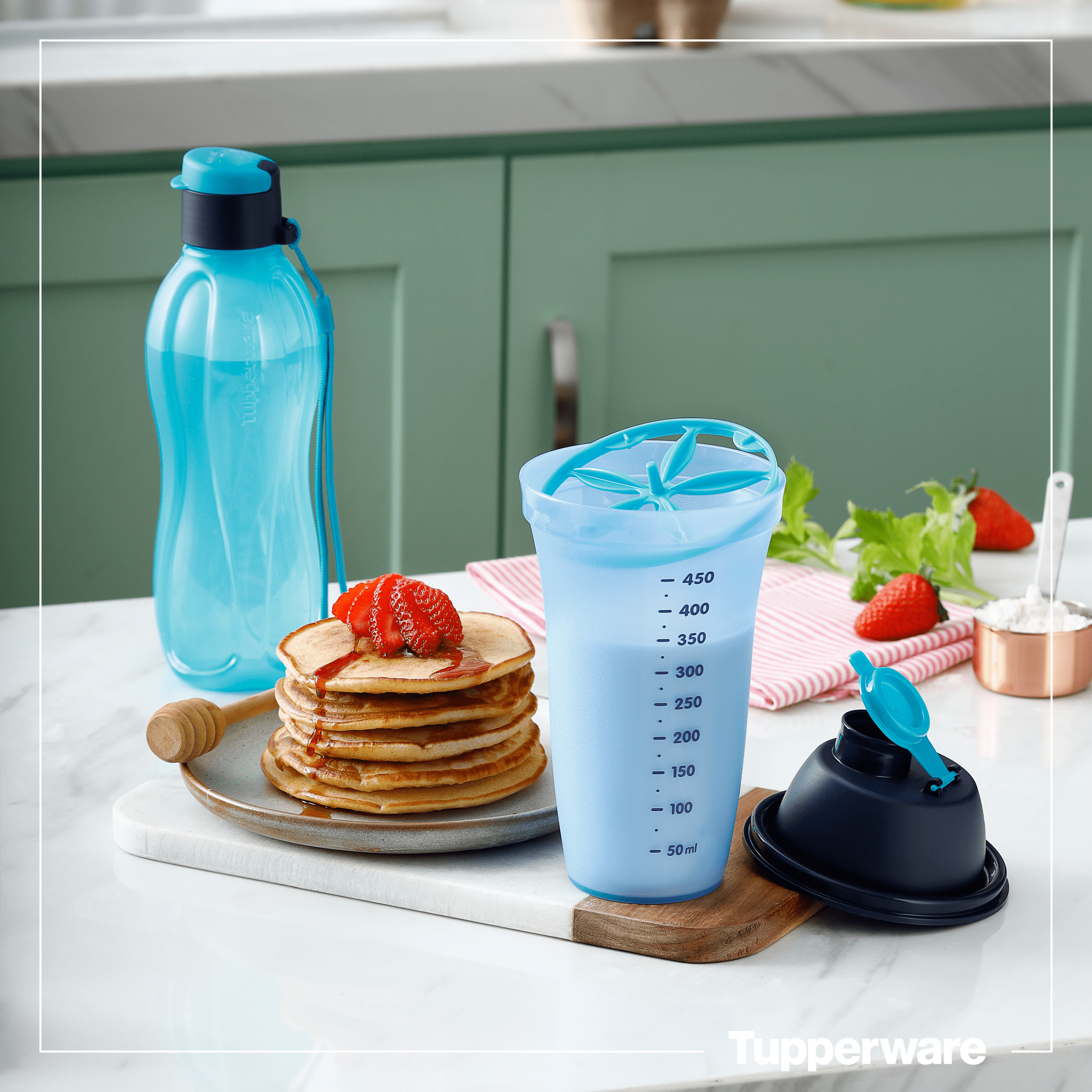 Bộ Sản Phẩm Shake N Go Memberkit - Tupperware