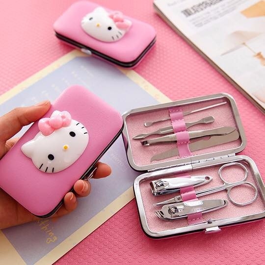 Bộ Dụng Cụ Cắt Và Bấm Móng Tay 7 Món