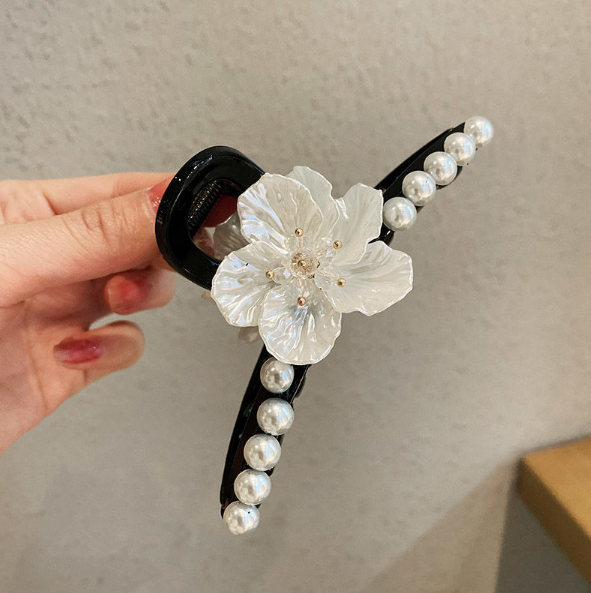 Kẹp càng cua (gấp tóc) chữ T nhựa ngọc trai có hoa cao cấp Phụ Kiện 68