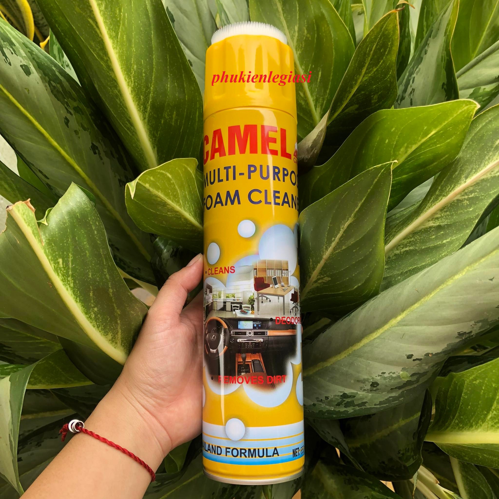 Chai xịt bọt Camel đa năng vệ sinh nội thất ô tô 650ml