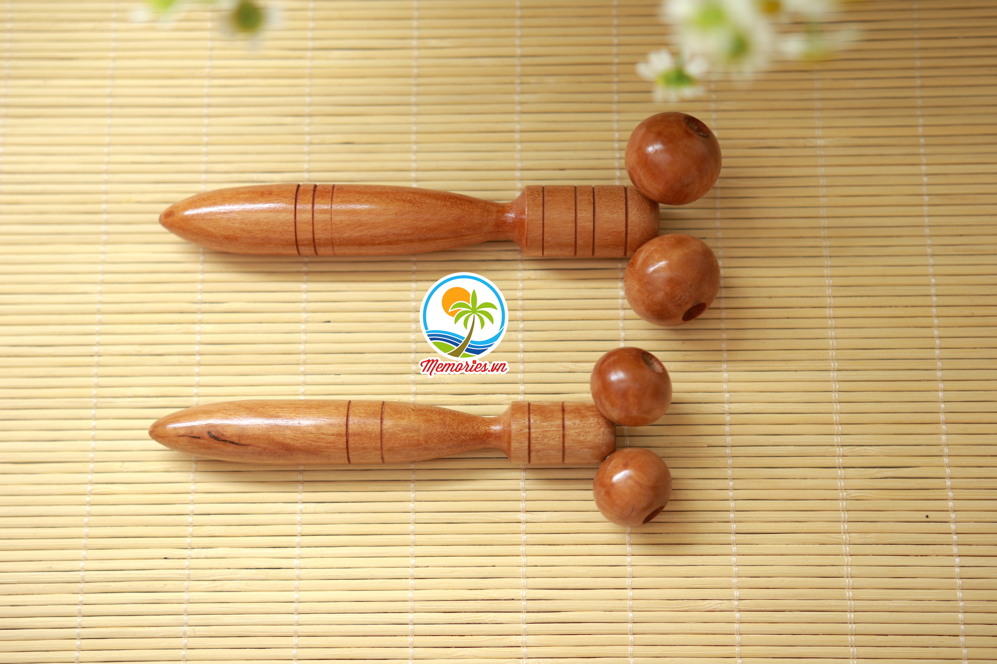 Cây Lăn Massage Mặt Cổ Mũi Làm Bằng Gỗ Dừa