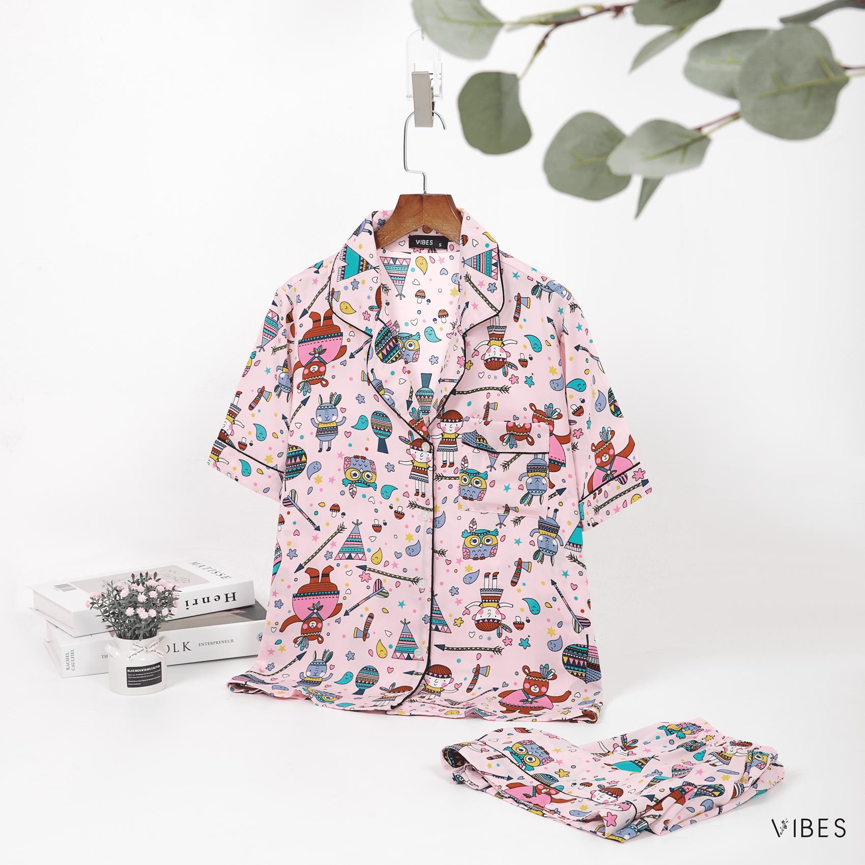 Vibes Women's Home Wear Set: Mango Silk Short Pajamas with Many Patterns, Cool and Lightweight Material, No Wrinkles.